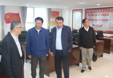 青海省副省長、省國資委黨委書記、主任王黎明，蒞臨省物產(chǎn)集團(tuán)調(diào)研指導(dǎo)工作