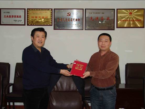 立足本職做貢獻(xiàn)，巾幗建功展風(fēng)采