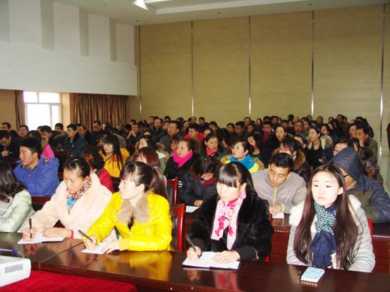 內(nèi)強(qiáng)個人素質(zhì)，外塑企業(yè)形象